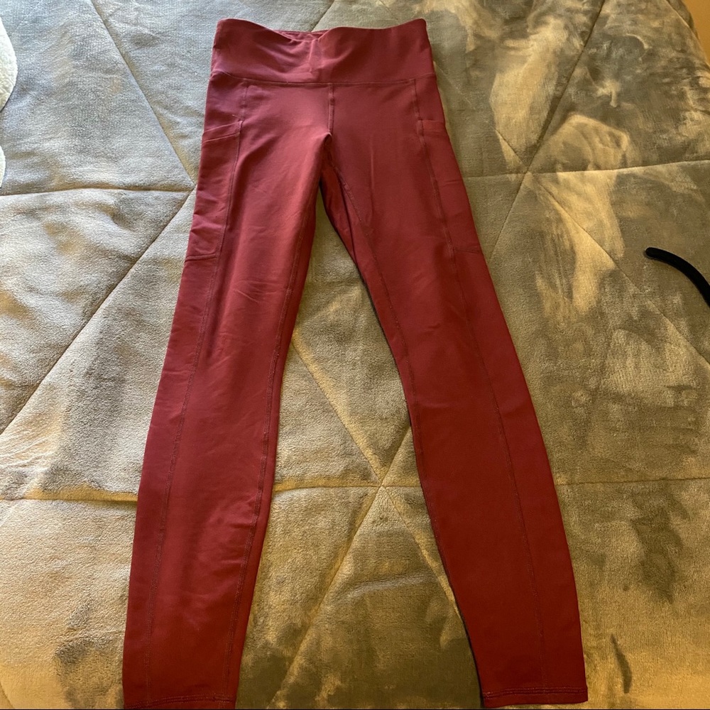 Fabletics Leggings w/ Pockets - Picture 4 of 5